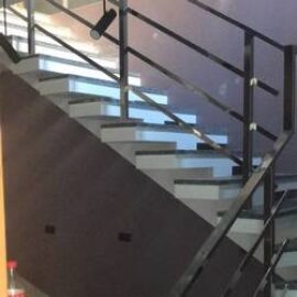 консольная бетонная лестница 250 250